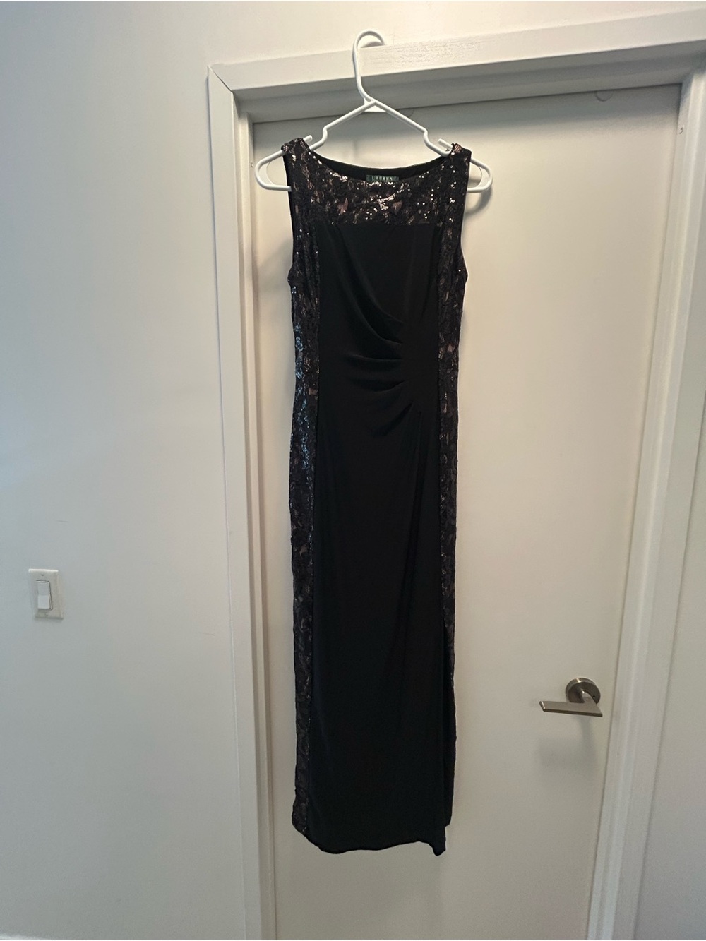 Lauren Ralph Lauren dress Black Lace & Sequin Gown – Size 6P